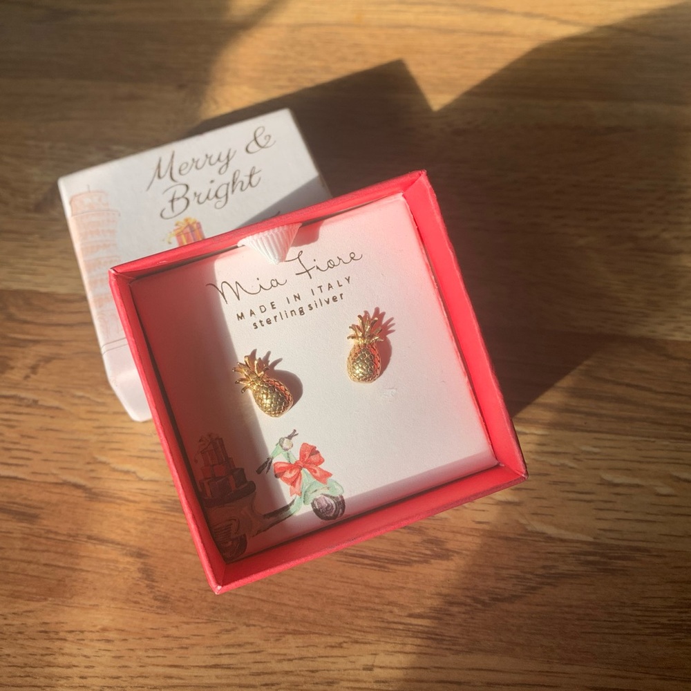 Mia fiore stud earrings